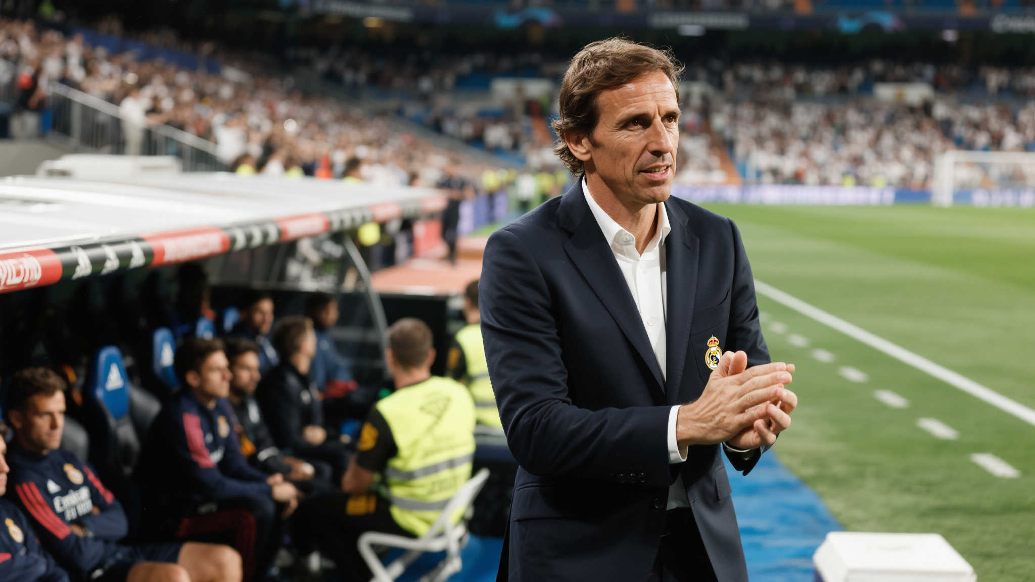 阿隆索执教首秀:皇马3比1击败帕丘卡成功开门红 从宣布接任皇家马德里主帅以来,阿隆索就成为媒体和球